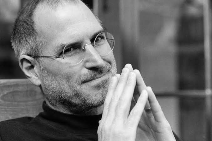 Steve Jobs suýt bỏ Apple để xuất gia